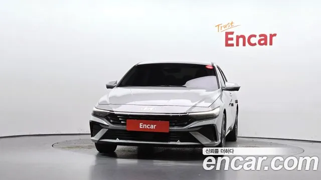 Hyundai Avante CN7 — Фото автомобиля 3