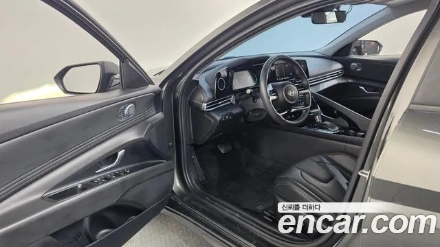 Hyundai Avante CN7 — Фото автомобиля 15