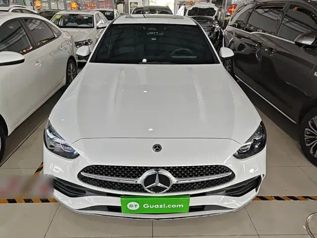 Mercedes-Benz C-Class — Фото автомобиля 2
