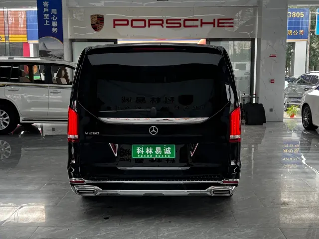 Mercedes-Benz V-Class — Фото автомобиля 5