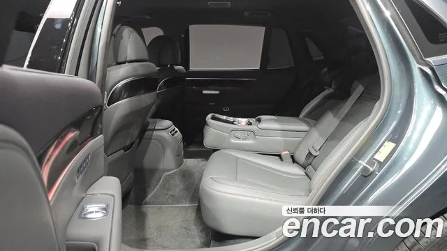 Genesis G90 Бензин 3.5 Turbo 2WD — Фото автомобиля 11
