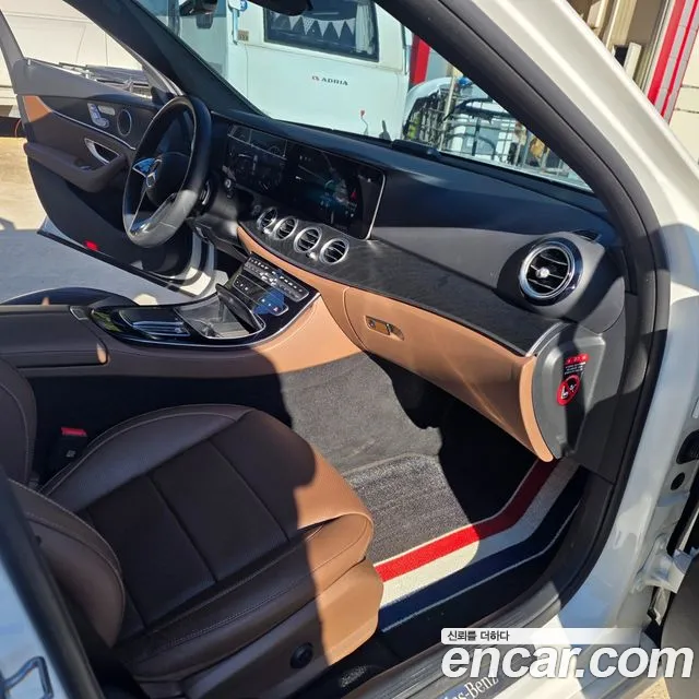 Mercedes-Benz E-Class W213 — Фото автомобиля 11