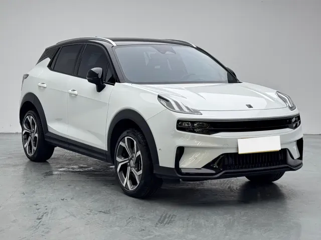 Lynk & Co 06 — Фото автомобиля 3
