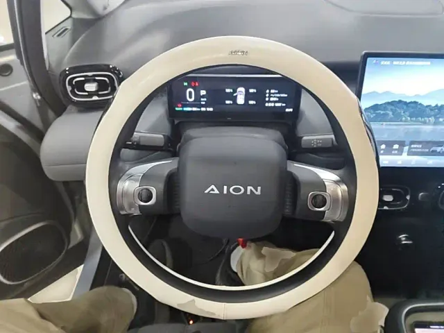 GAC Aion UT — Фото автомобиля 10