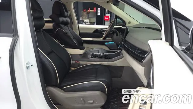 Kia Carnival 4th Gen — Фото автомобиля 18