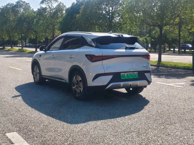 BYD Yuan PLUS — Фото автомобиля 9