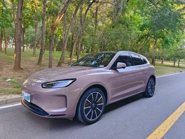 Фотография автомобиля — Aito M5