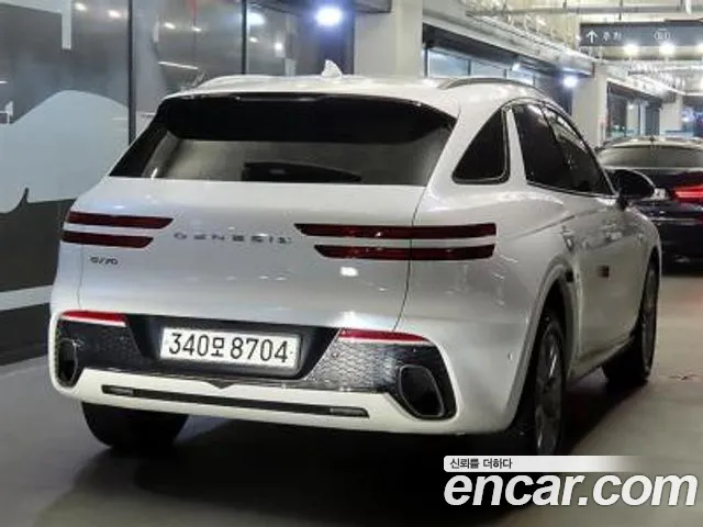 Genesis GV70 — Фото автомобиля 4