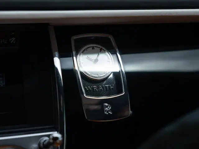 Rolls-Royce Wraith — Фото автомобиля 14