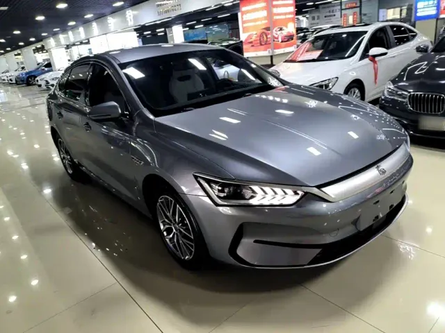 BYD Qin PLUS — Фото автомобиля 3