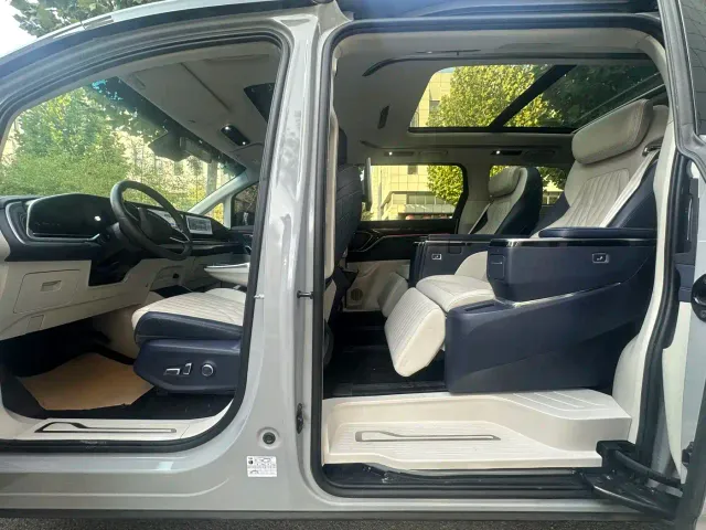 Maxus G90 — Фото автомобиля 15