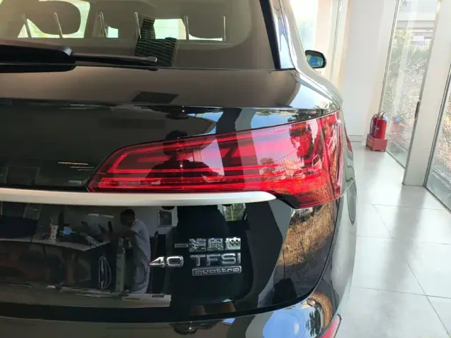 Audi Q5L — Фото автомобиля 7
