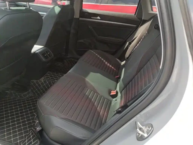 Volkswagen Lavida — Фото автомобиля 16