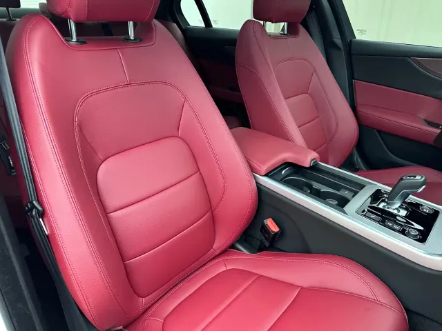 Jaguar XEL — Фото автомобиля 11