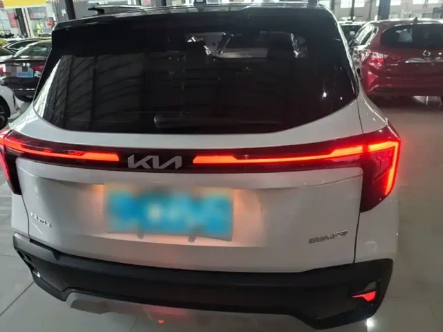 Kia Seltos — Фото автомобиля 5