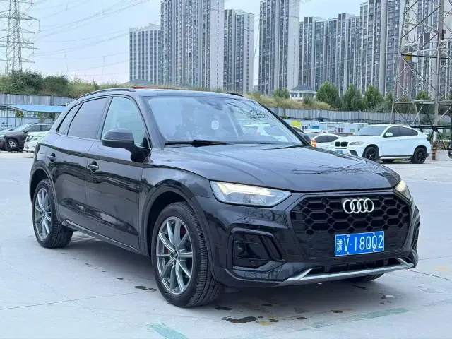 Audi Q5L — Фото автомобиля 3