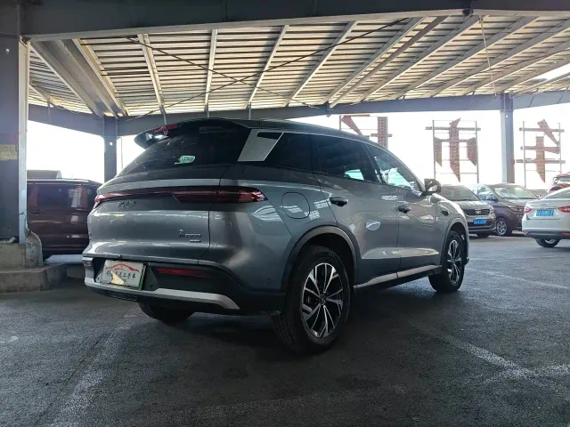 BYD Song Pro — Фото автомобиля 7