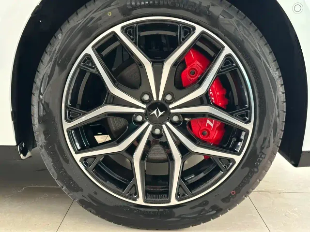 Dongfeng eπ 007 — Фото автомобиля 7