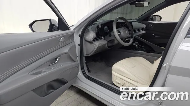 Hyundai AVANTE Новый Avante (CN7) — Фото автомобиля 10