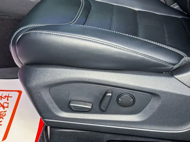 Ford Explorer — Фото автомобиля 6