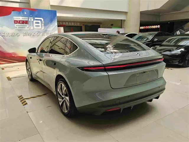 Nio ET5 — Фото автомобиля 3