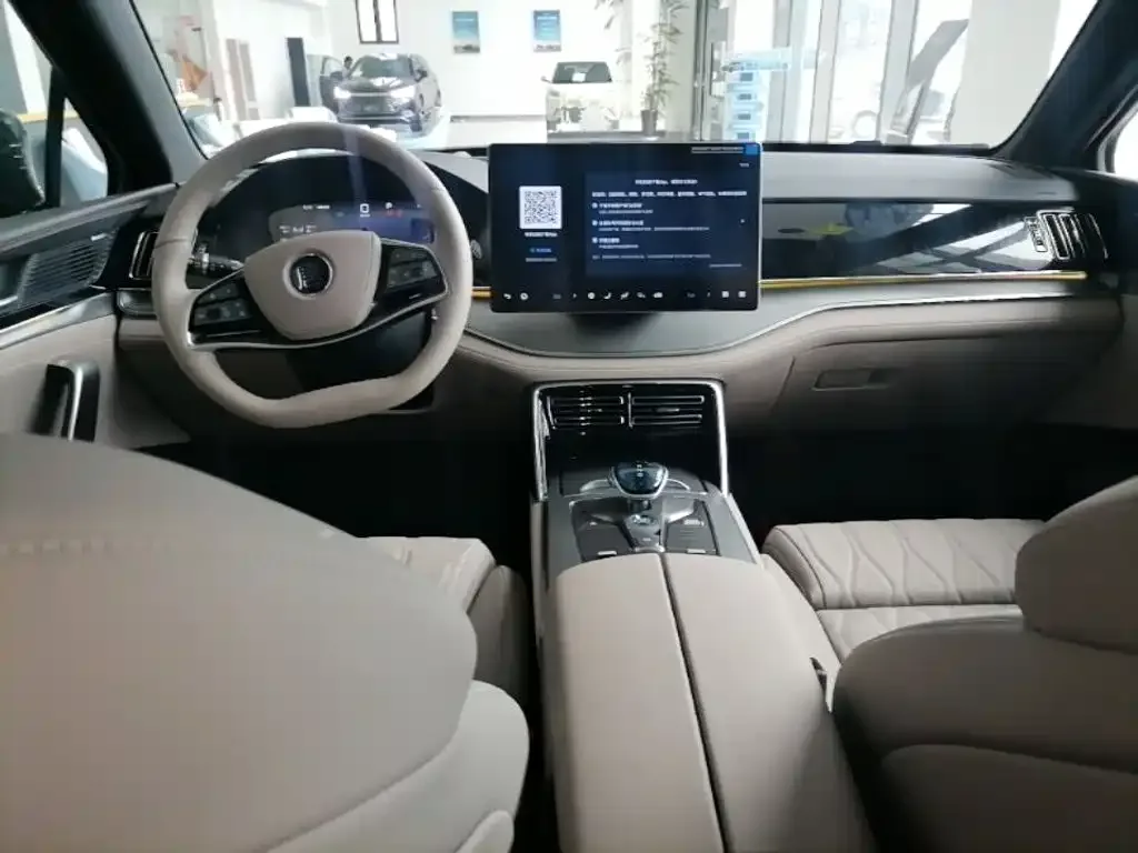 BYD Tang New Energy 2025 Smart Driving Edition DM-i 115KM Flagship — Фото автомобиля 5