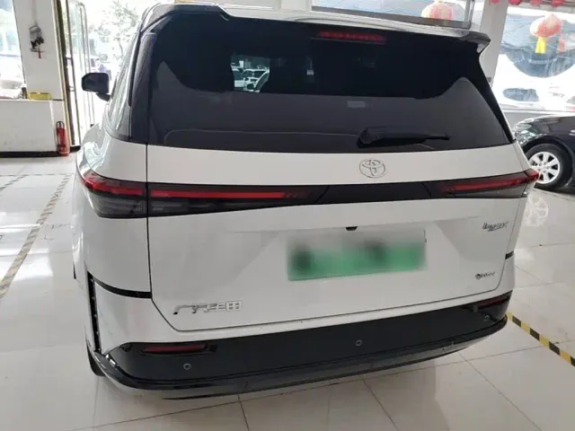 Toyota BoZhi 3X — Фото автомобиля 5