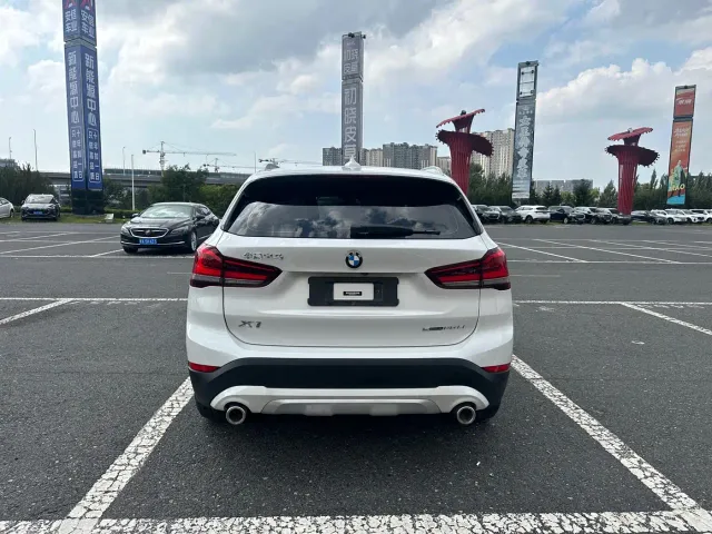 BMW X1 — Фото автомобиля 7