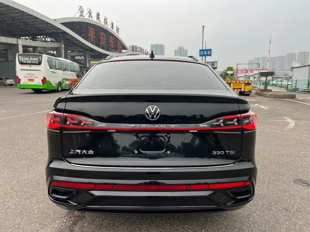 Volkswagen Tiguan X — Фото автомобиля 9