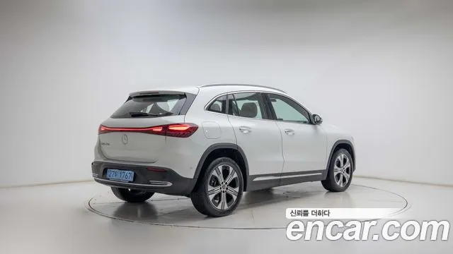 Mercedes-Benz EQA H243 — Фото автомобиля 2