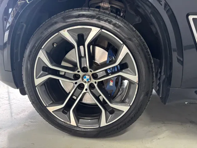 BMW X5 — Фото автомобиля 10