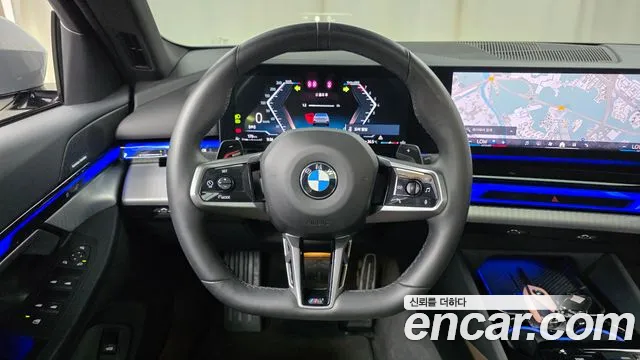 BMW 5 Series G60 — Фото автомобиля 21