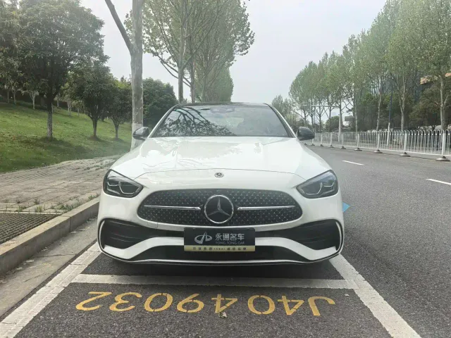 Mercedes-Benz C-Class — Фото автомобиля 2