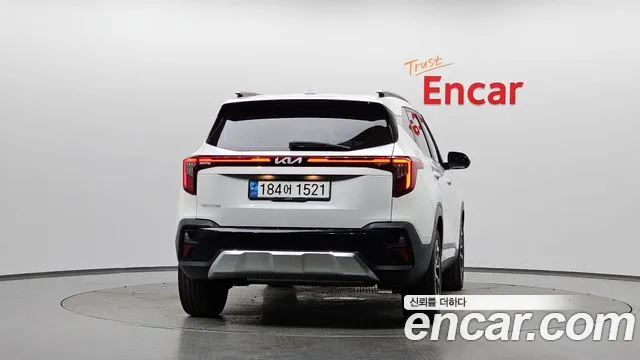 Kia Seltos Бензин 1.6 турбо 2WD — Фото автомобиля 3