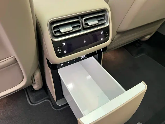 Li Auto i6 — Фото автомобиля 6