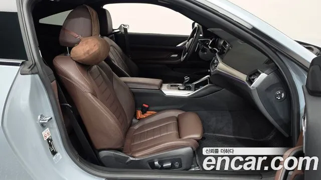 BMW 4 Series G22 — Фото автомобиля 16