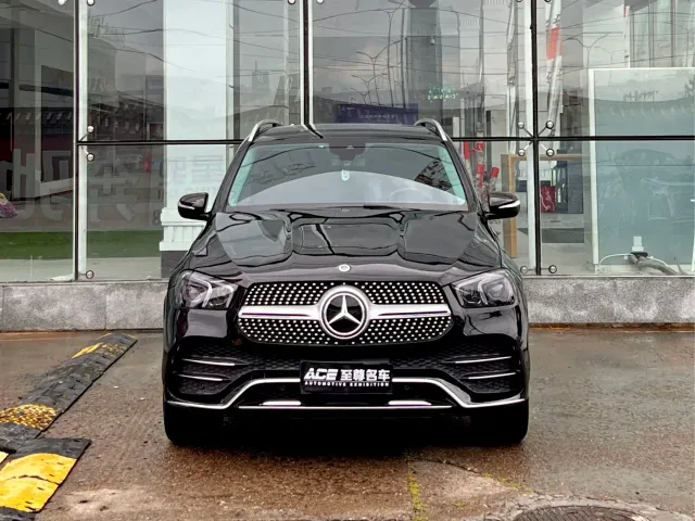 Mercedes-Benz GLE-Class — Фото автомобиля 2