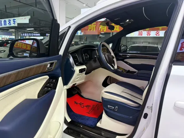 GAC Trumpchi M8 — Фото автомобиля 7