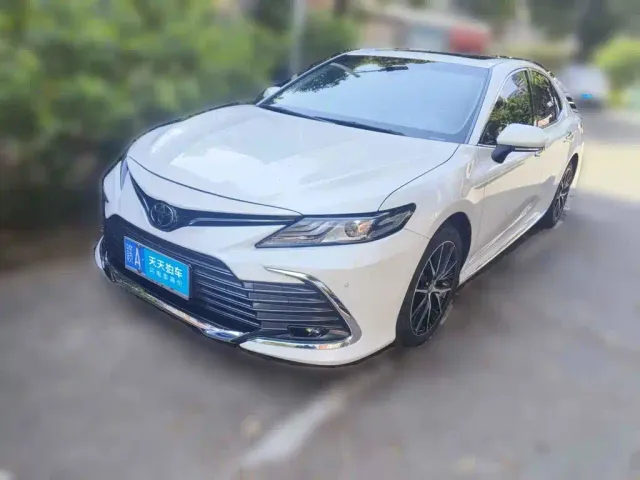 Фотография автомобиля — Toyota Camry