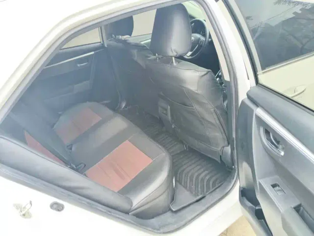 Toyota Corolla Twin Engine E+ — Фото автомобиля 11