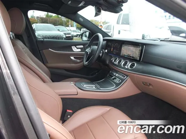 Mercedes-Benz E-Class W213 — Фото автомобиля 10