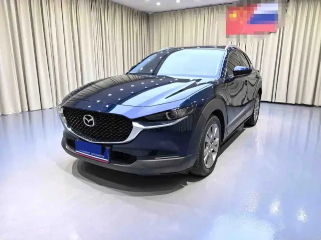 Фотография автомобиля — Mazda CX-30