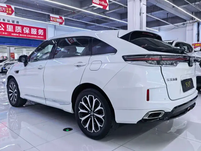 Honda UR-V — Фото автомобиля 5