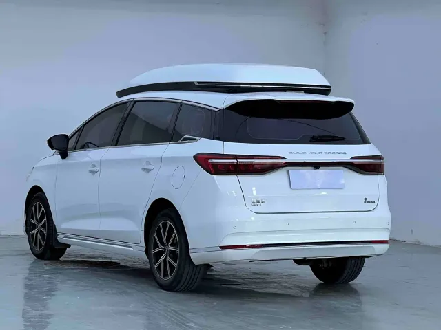 BYD Song MAX — Фото автомобиля 7