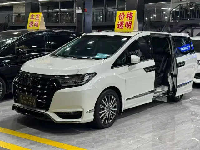 Фотография автомобиля — Honda Elysion