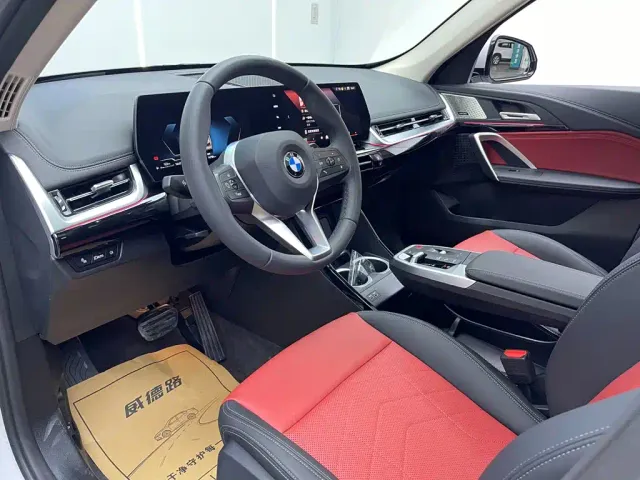 BMW X1 — Фото автомобиля 12