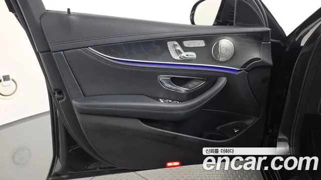 Mercedes-Benz E-Class W213 — Фото автомобиля 13