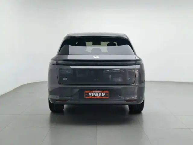 Li Auto L7 — Фото автомобиля 4