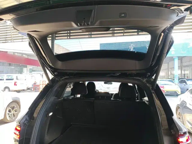 Geely Xingyue L — Фото автомобиля 18