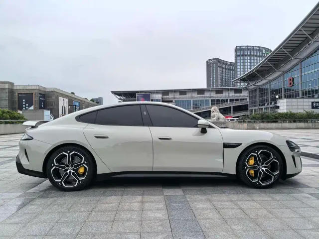 Xiaomi SU7 — Фото автомобиля 5